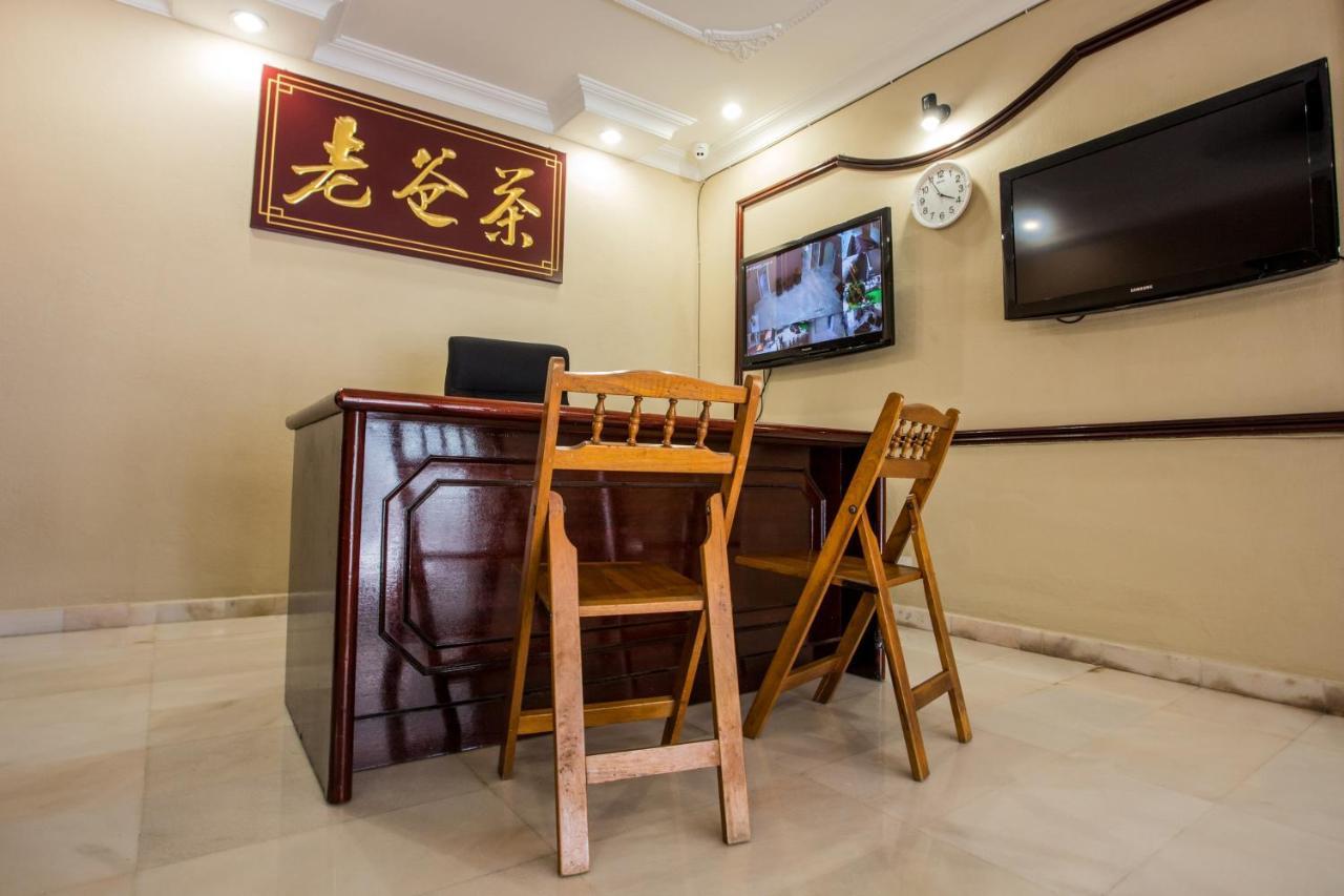 Concordia Inn George Town Buitenkant foto